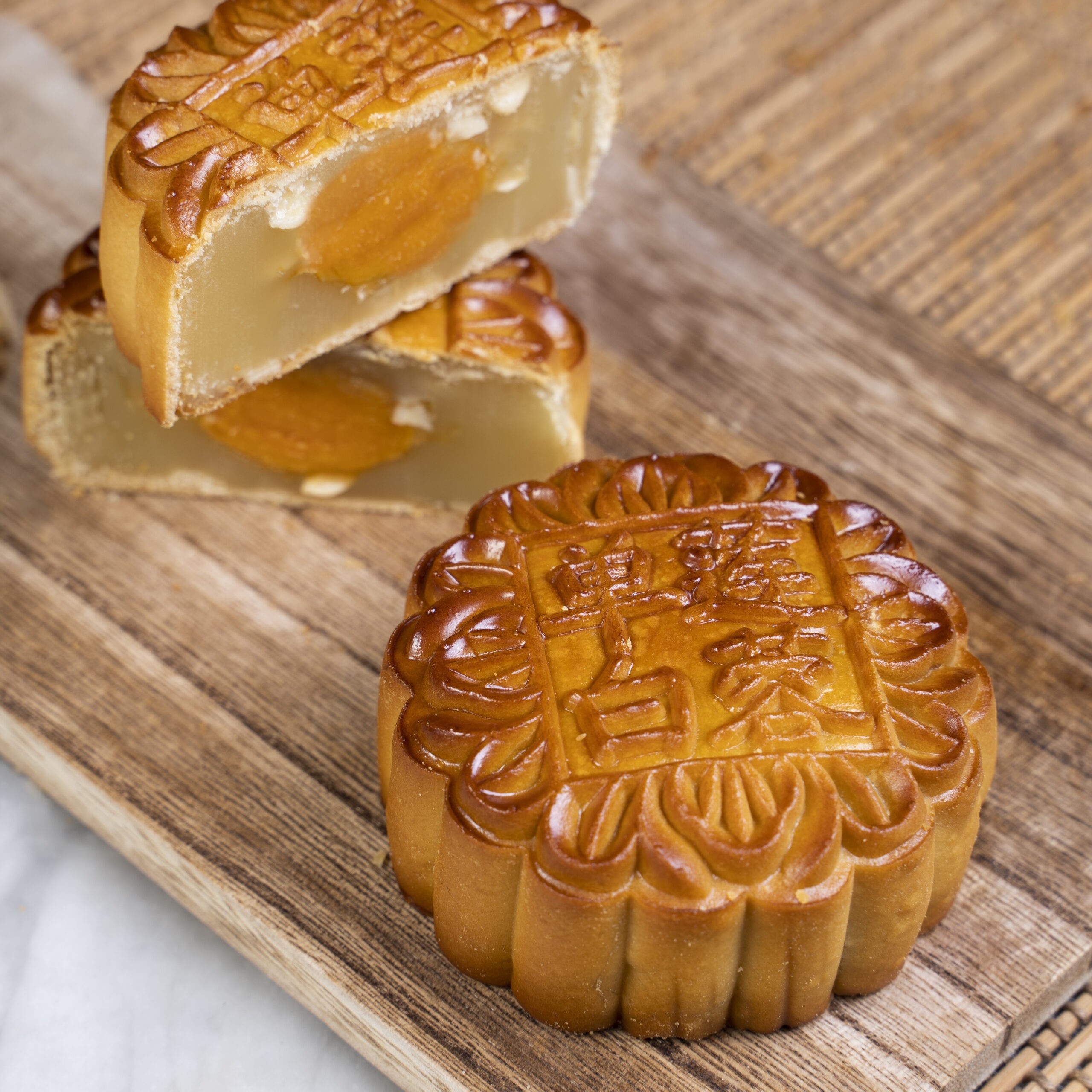 Mini White Lotus With Egg Yolk Moon Cake | Kim Choo Kueh Chang | Online ...